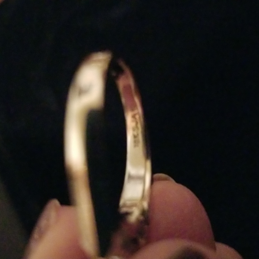 18K gold ring with 3 Beautiful Diamonds - Picture 8 of 13
